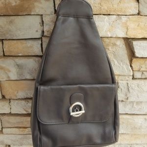 Unlisted by Kenneth Cole convertible sling back